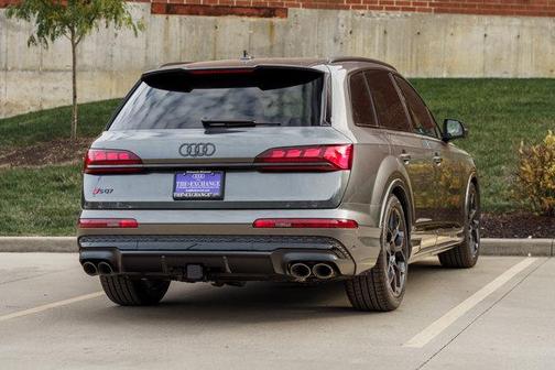 2026 Audi SQ7 4.0T Prestige