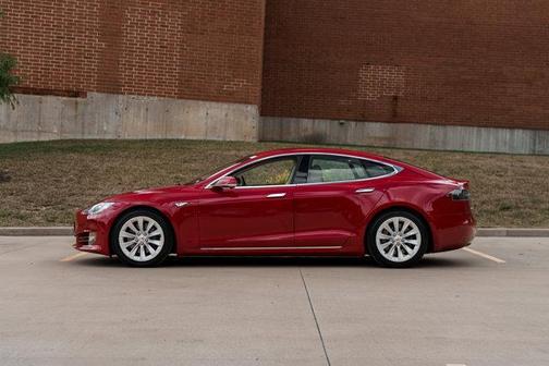2016 Tesla Model S 75D