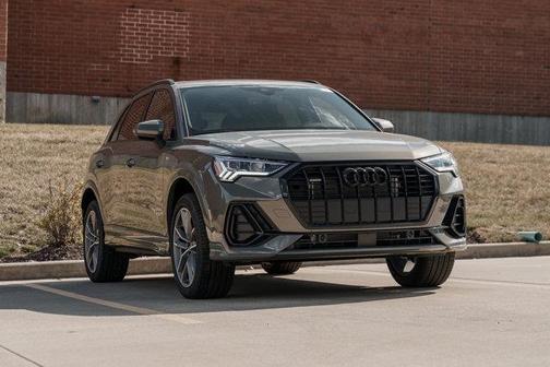 2025 Audi Q3 Premium 45 TFSI S line quattro Tiptronic