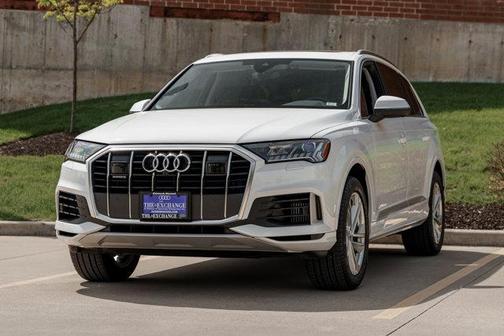 2023 Audi Q7 55 Premium Plus
