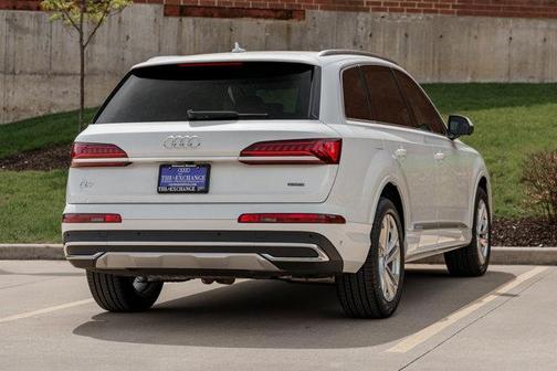 2023 Audi Q7 55 Premium Plus