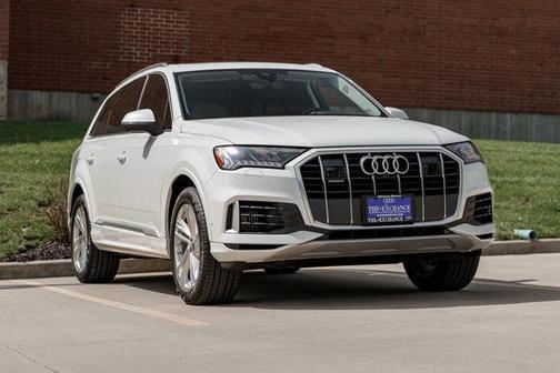 2023 Audi Q7 55 Premium Plus