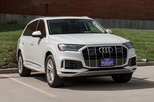 2023 Audi Q7 55 Premium Plus