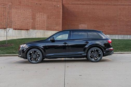 2026 Audi Q7 55 Premium Plus