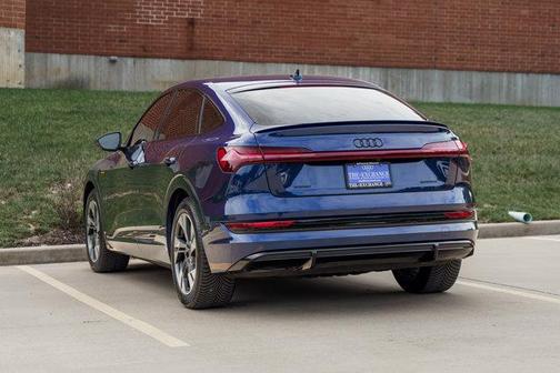 2022 Audi e-tron Sportback S line Premium