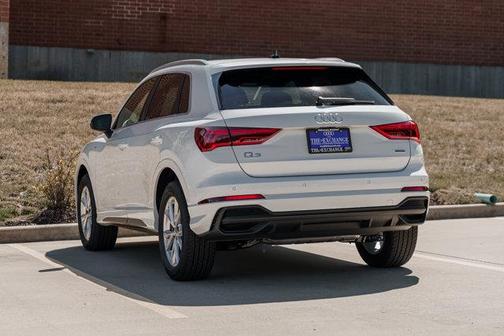 2025 Audi Q3 45 S line Premium Plus