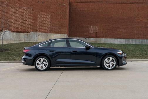 2025 Audi A5 Premium TFSI quattro S tronic