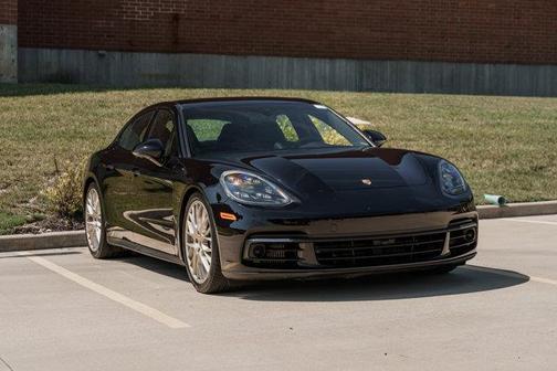2020 Porsche Panamera 4 10 Years Edition