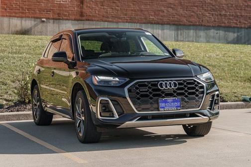 2023 Audi Q5 45 S line Premium Plus