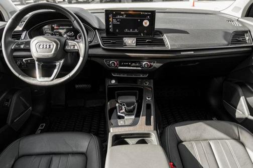 2023 Audi Q5 45 S line Premium Plus