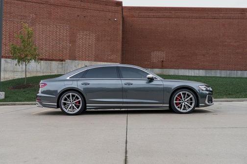 2023 Audi S8 4.0T