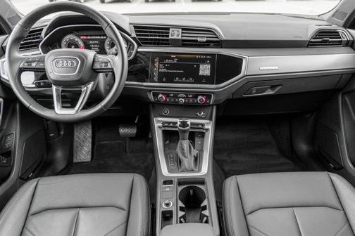 2024 Audi Q3 45 S line Premium Plus