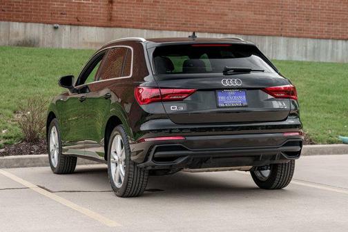 2024 Audi Q3 45 S line Premium Plus