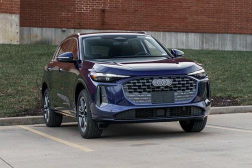 2025 Audi Q5 Premium TFSI quattro S tronic