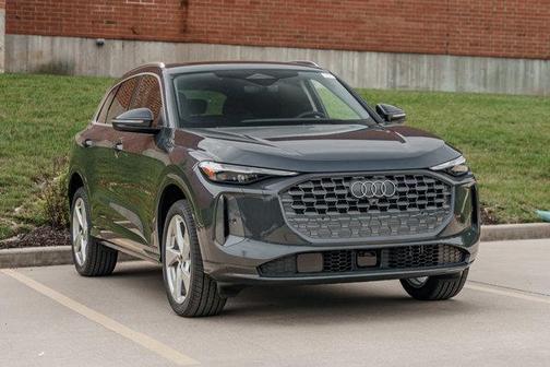 2025 Audi Q5 Premium Plus