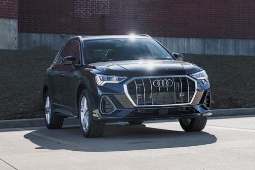 2022 Audi Q3 45 S line Premium Plus