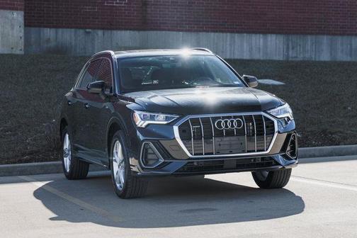 2022 Audi Q3 45 S line Premium Plus