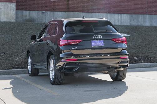 2022 Audi Q3 45 S line Premium Plus