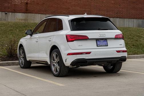 2025 Audi Q5 45 S line Premium