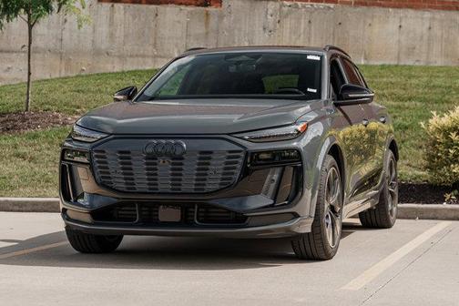 2025 Audi SQ6 e-tron Prestige quattro