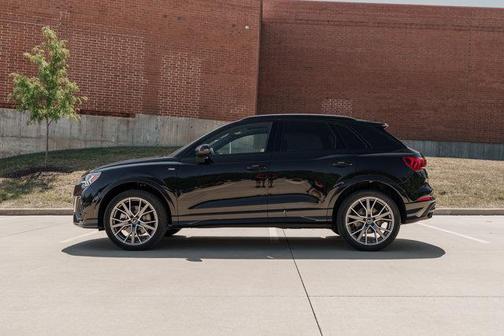 2025 Audi Q3 45 S line Premium Plus