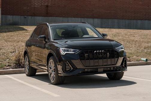 2025 Audi Q3 45 S line Premium Plus