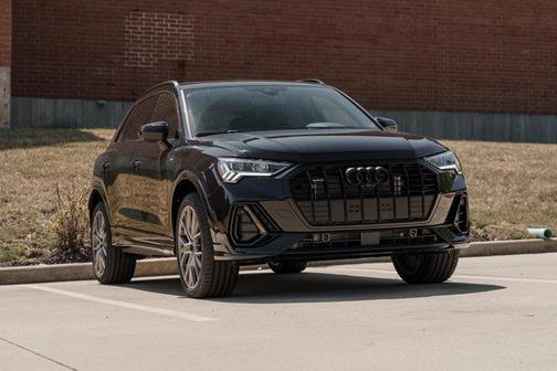 2025 Audi Q3 45 S line Premium Plus