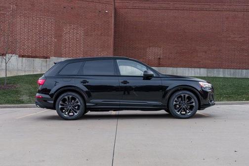 2026 Audi Q7 55 Premium Plus