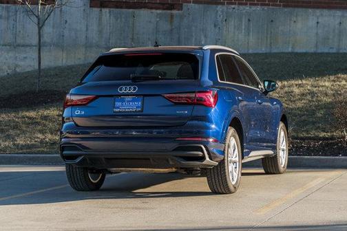 2025 Audi Q3 Premium 45 TFSI S line quattro Tiptronic