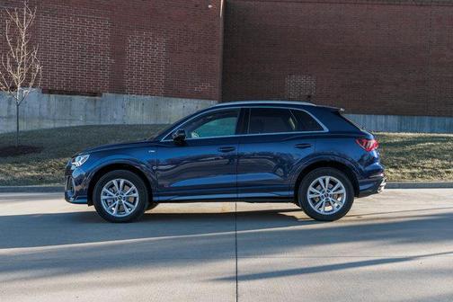 2025 Audi Q3 Premium 45 TFSI S line quattro Tiptronic