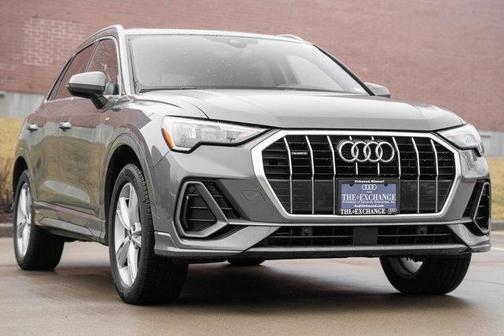 Chronos Gray Metallic 2021 Audi Q3 45 S line Premium