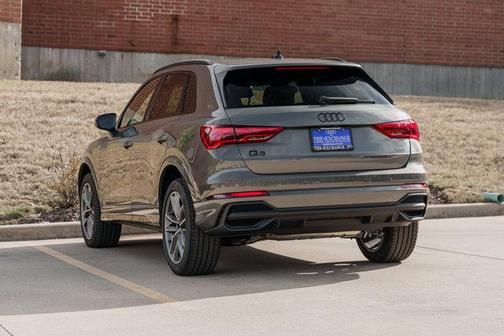 2025 Audi Q3 Premium 45 TFSI S line quattro Tiptronic