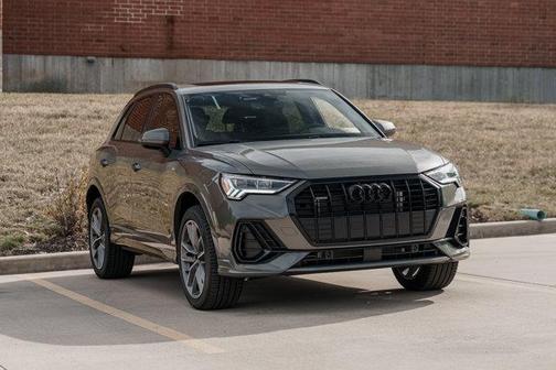 2025 Audi Q3 Premium 45 TFSI S line quattro Tiptronic