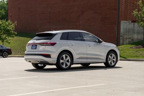 2024 Audi Q4 e-tron Premium Plus