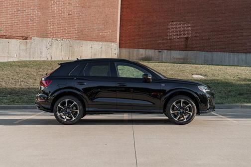 2025 Audi Q3 45 S line Premium Plus