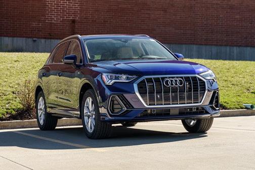 2025 Audi Q3 45 S line Premium Plus