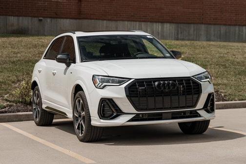 2025 Audi Q3 45 S line Premium Plus