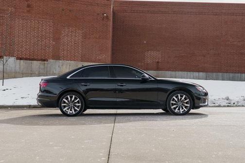 2023 Audi A4 40 Premium Plus