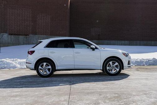 2022 Audi Q3 40 Premium