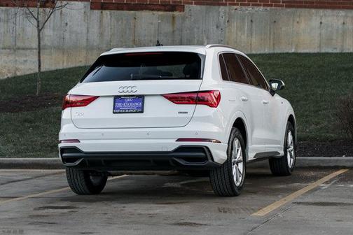 2025 Audi Q3 Premium 45 TFSI S line quattro Tiptronic