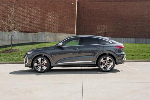 2026 Audi SQ5 3.0T Premium Plus