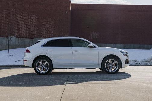 2023 Audi Q8 55 Premium