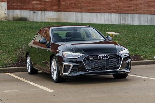 2023 Audi A4 45 S line Premium Plus
