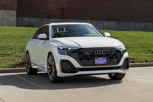 Glacier White Metallic 2026 Audi Q8 55 Premium Plus