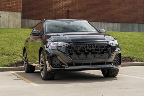 Mythos Black Metallic 2025 Audi Q8 55 Prestige