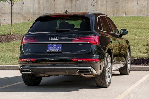 2022 Audi Q5 45 S line Premium