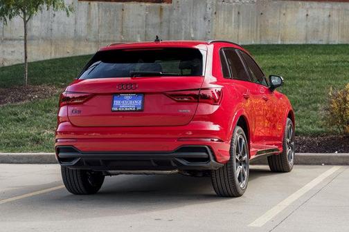 2025 Audi Q3 45 S line Premium Plus