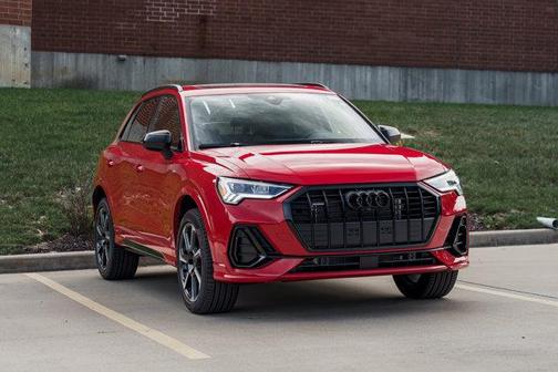 2025 Audi Q3 45 S line Premium Plus