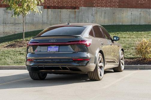 2024 Audi SQ8 4.0T Prestige