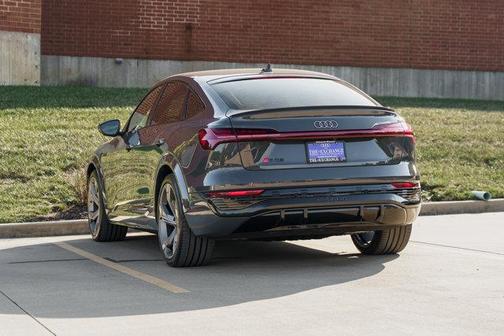 2024 Audi SQ8 4.0T Prestige